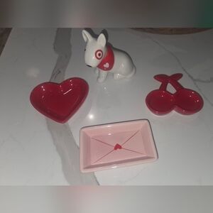 Target Valentines Holiday Decor Set - Bullseye Dog And Trinket Trays